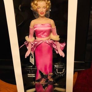NIB Marilyn Monroe 💕🎄💎Franklin mint doll